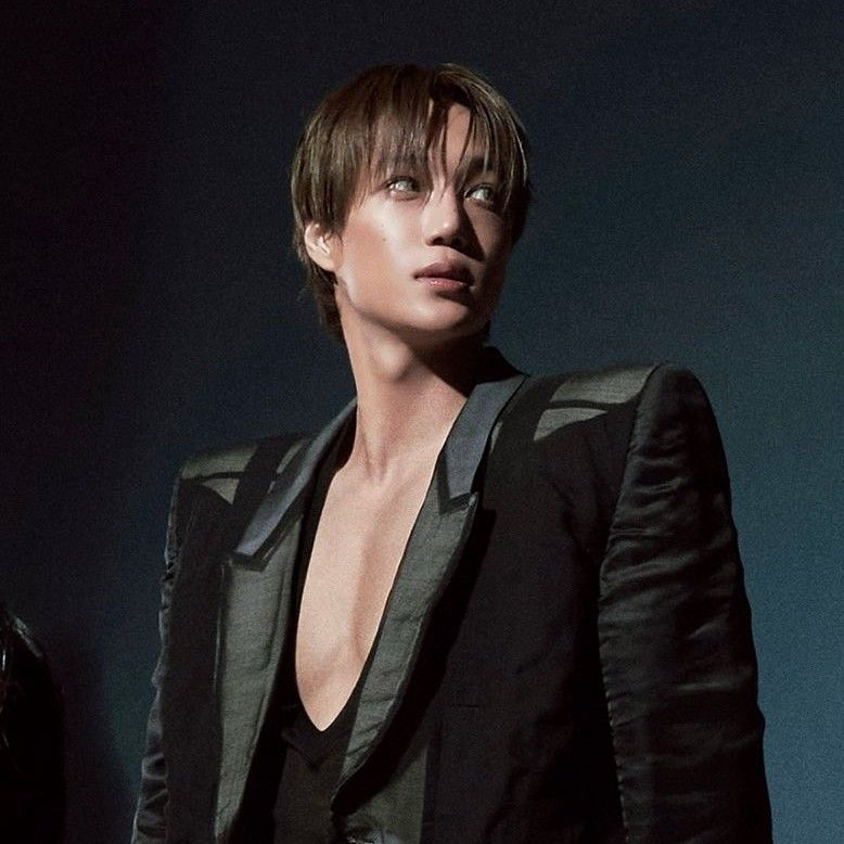 A moment captured by a fan of KAI