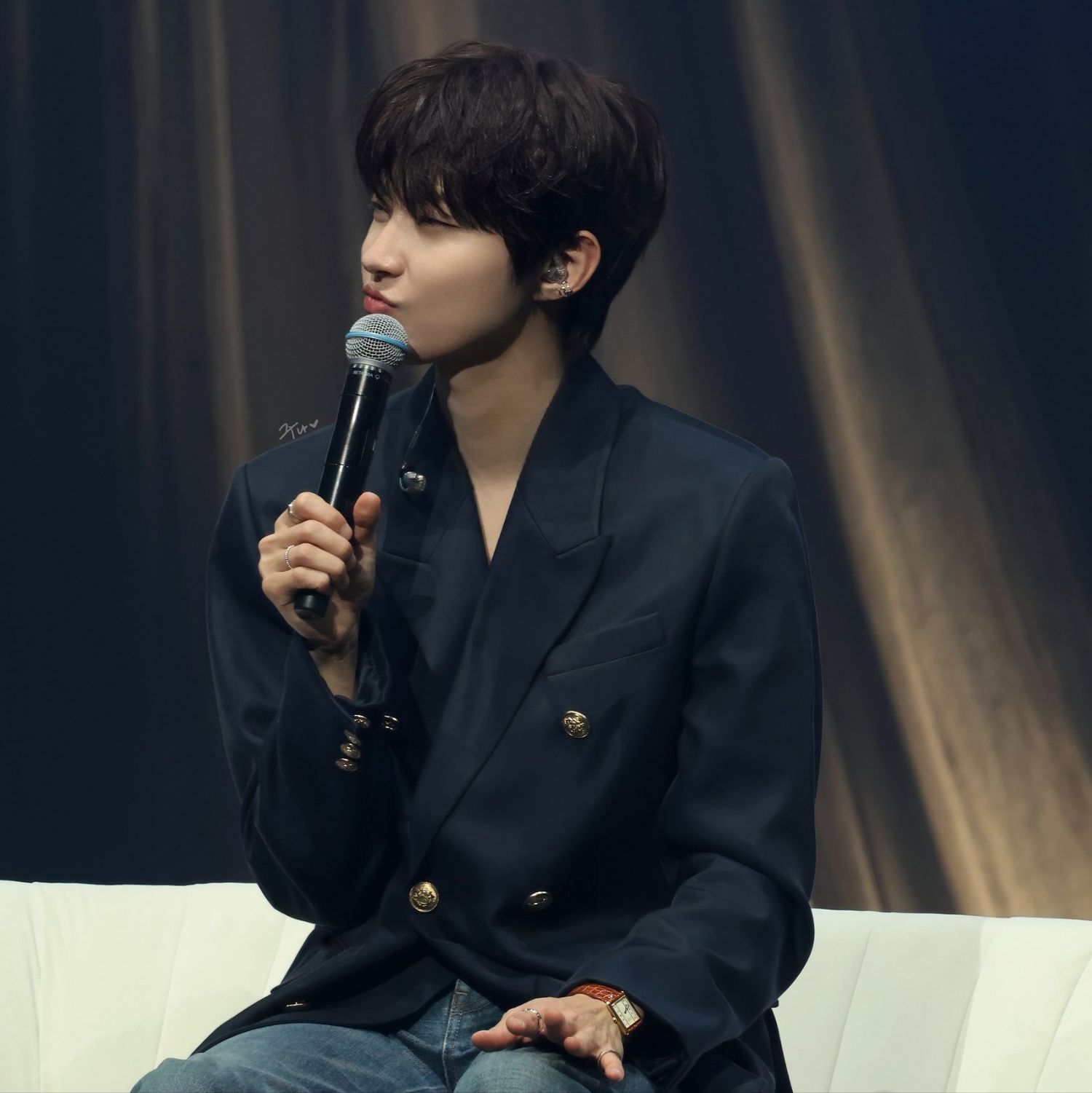 황인엽 최근 활동샷