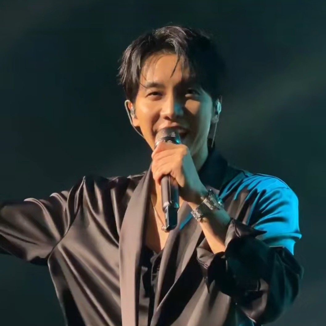 イ・スンギの最新写真