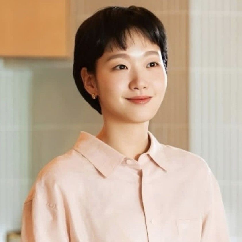 Foto kegiatan terbaru dari Kim Goeun