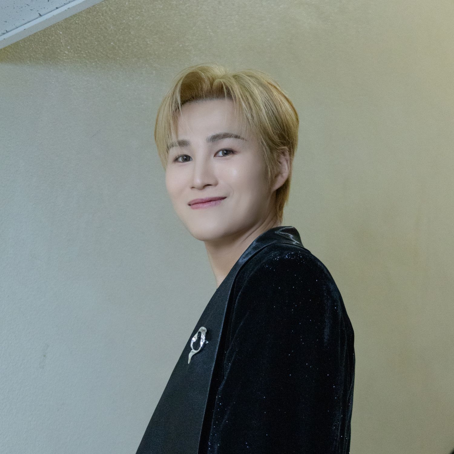 金熙栽的最新照片