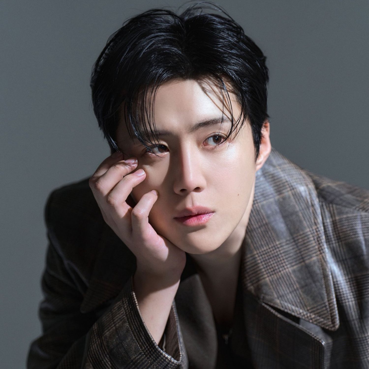 Behind-the-scenes cut of Kim Seonho