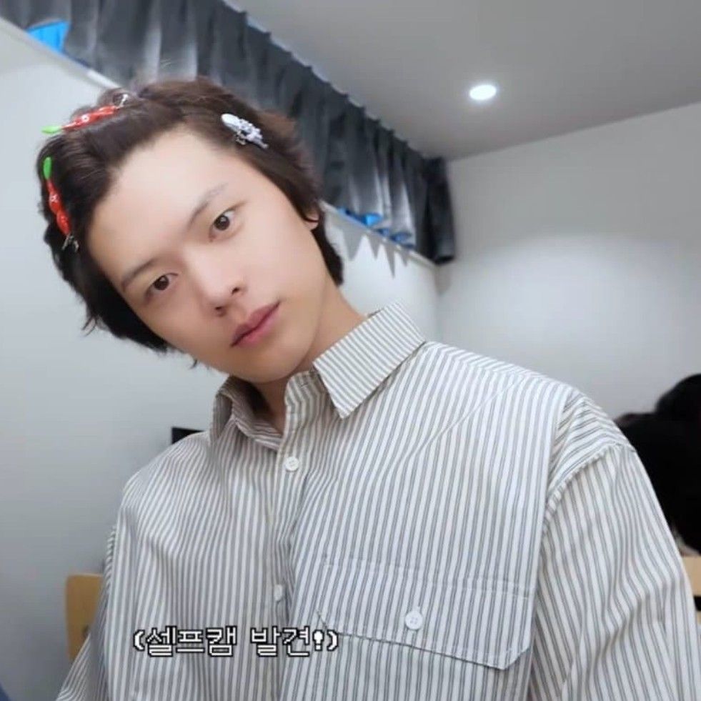 Behind-the-scenes cut of Yook Sungjae
