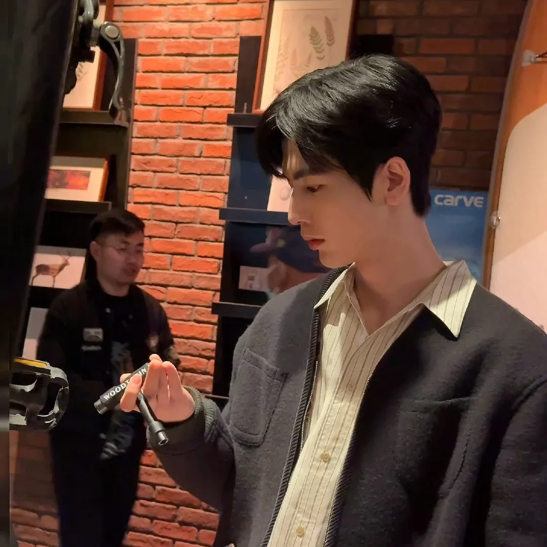 Behind-the-scenes cut of Zhang Linghe