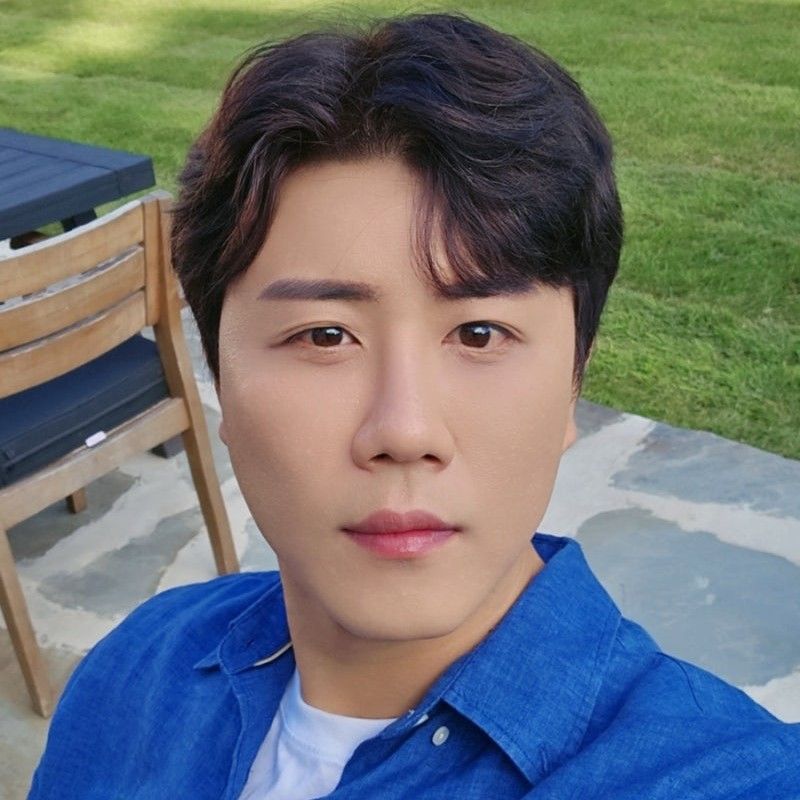 Behind-the-scenes cut of Jin Haesung