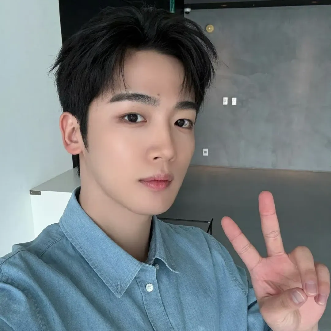 Behind-the-scenes cut of Kim Yohan