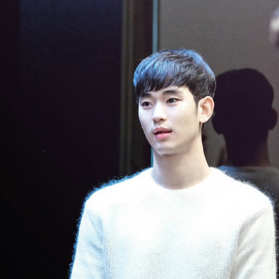 キム・スヒョンのビハインドカット