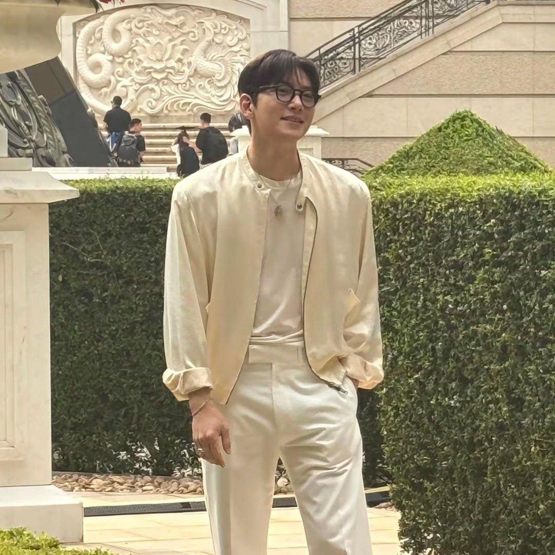 チ・チャンウクの最近の活動ショット