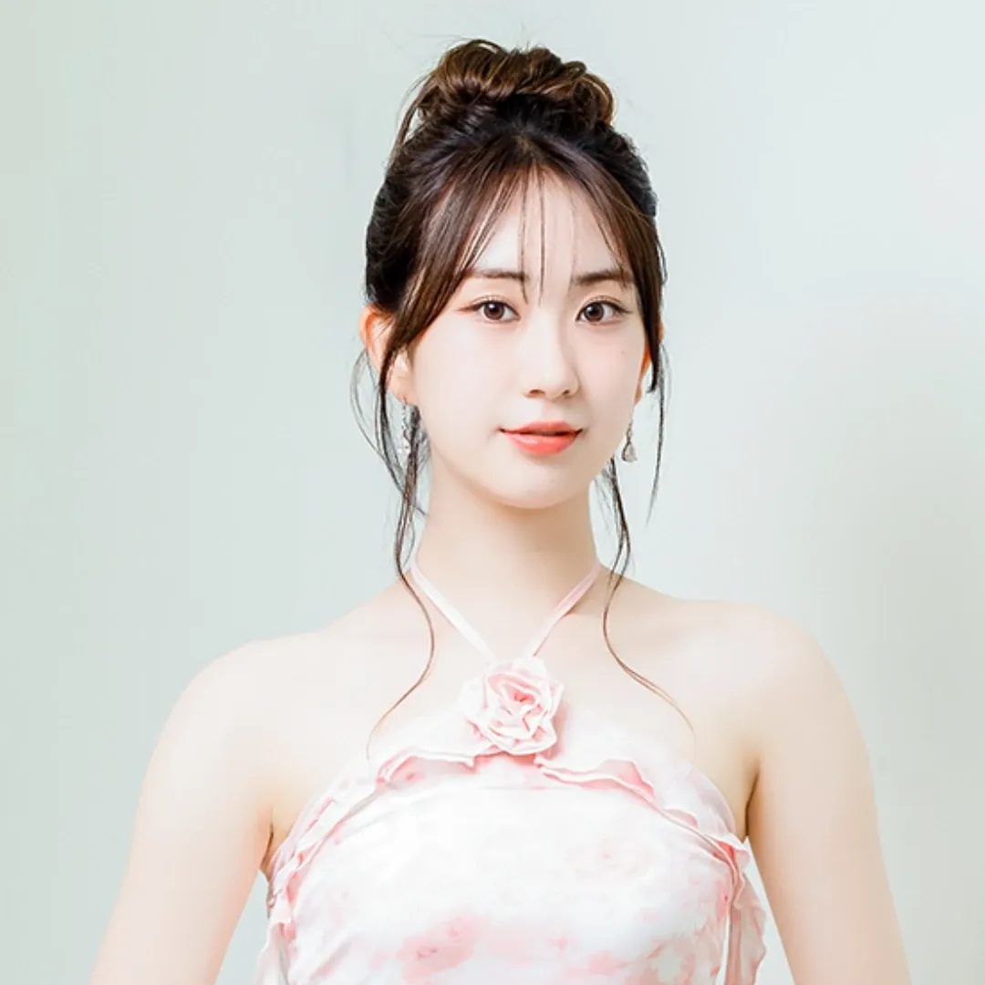 Foto kegiatan terbaru dari Jeon Yujin