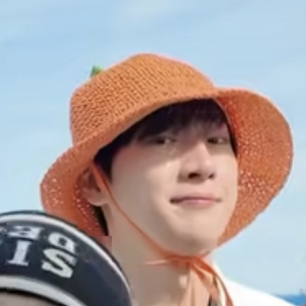 Recent activity shot of Lee Sangyeob