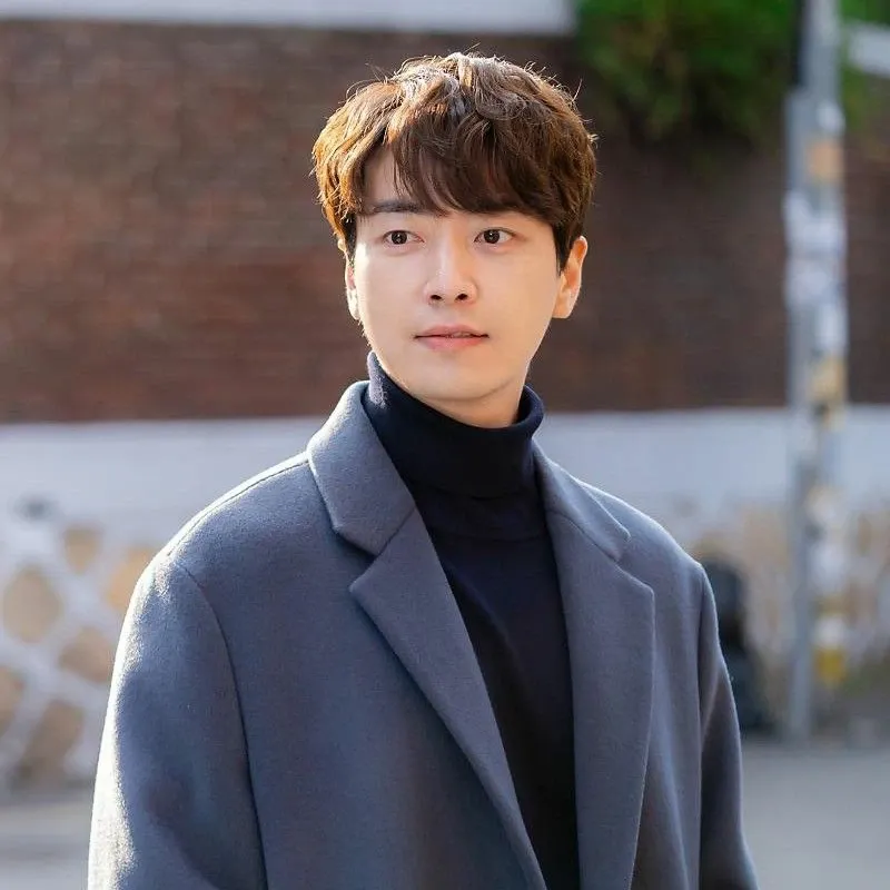 A moment captured by a fan of Lee Joonhyuk