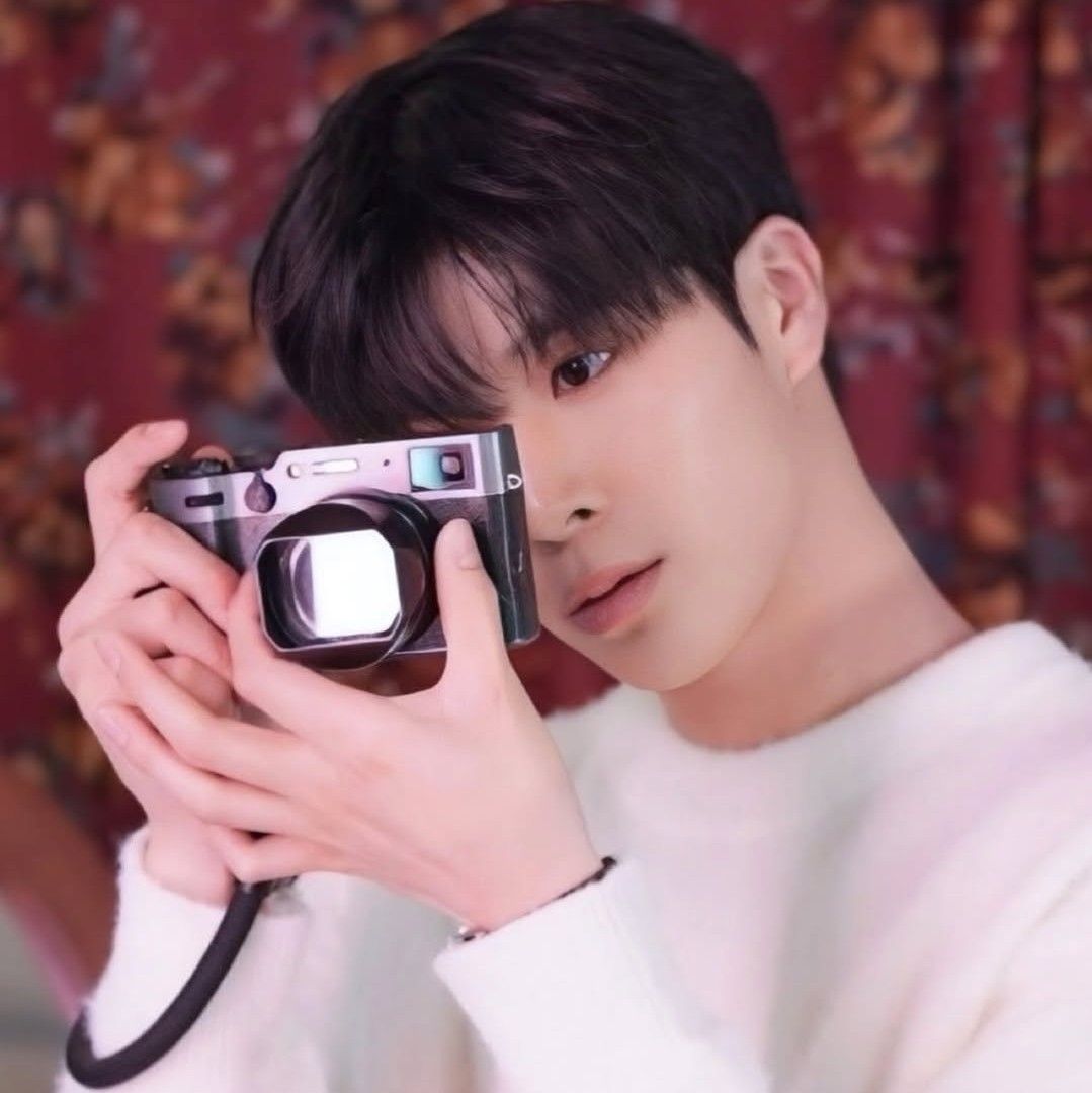 チョン・ドンウォンの最近の活動ショット