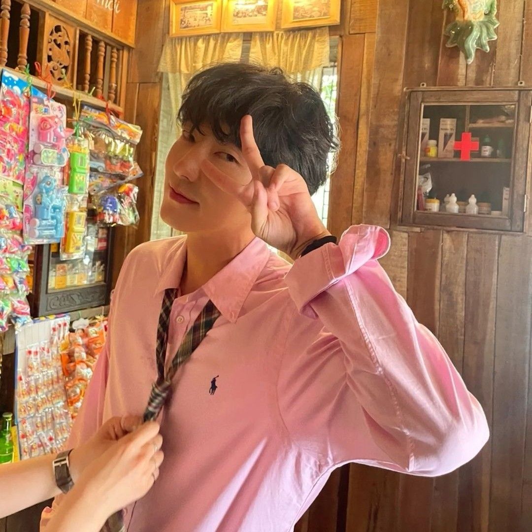 Behind-the-scenes cut of Lee Joongi