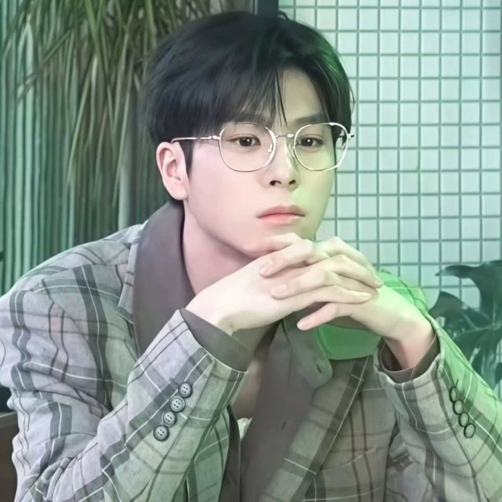 チョン・ドンウォンの最近の活動ショット