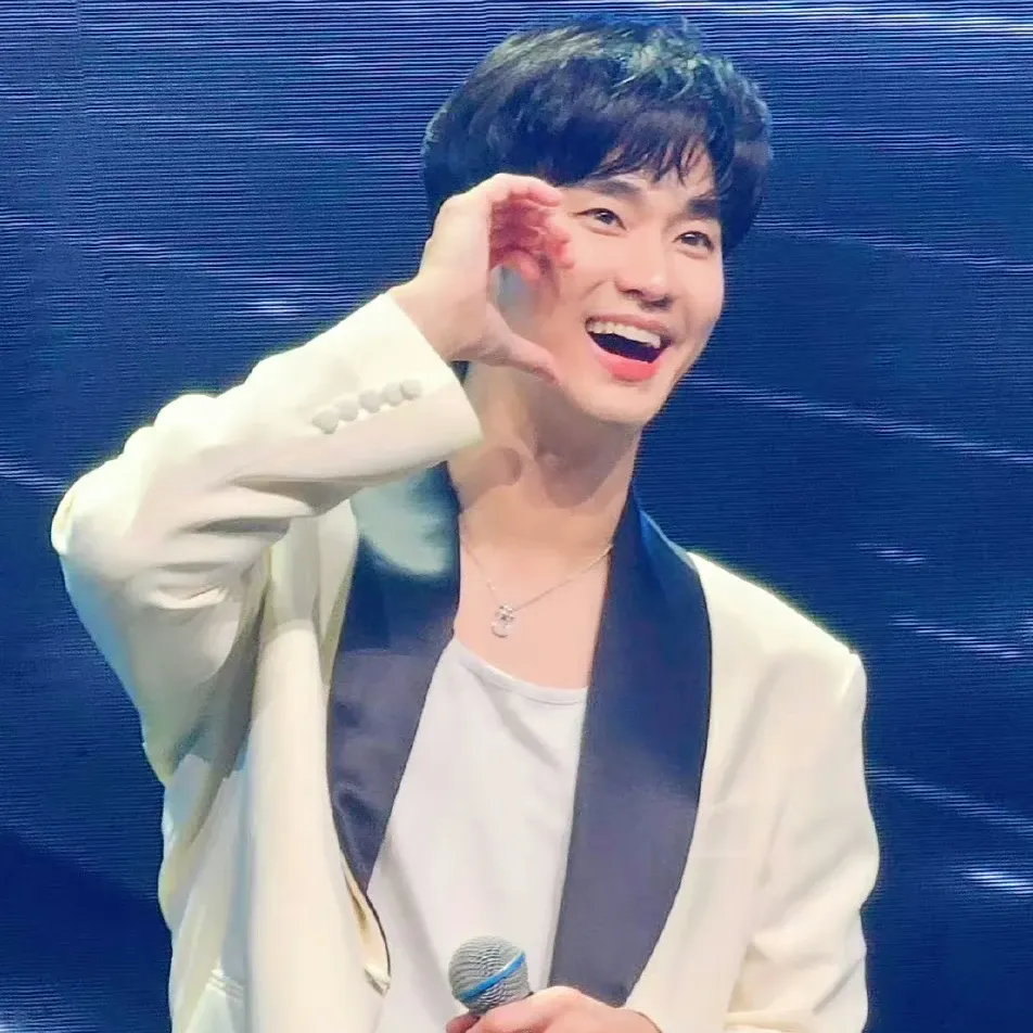 Recent activity shot of Kim Soohyun