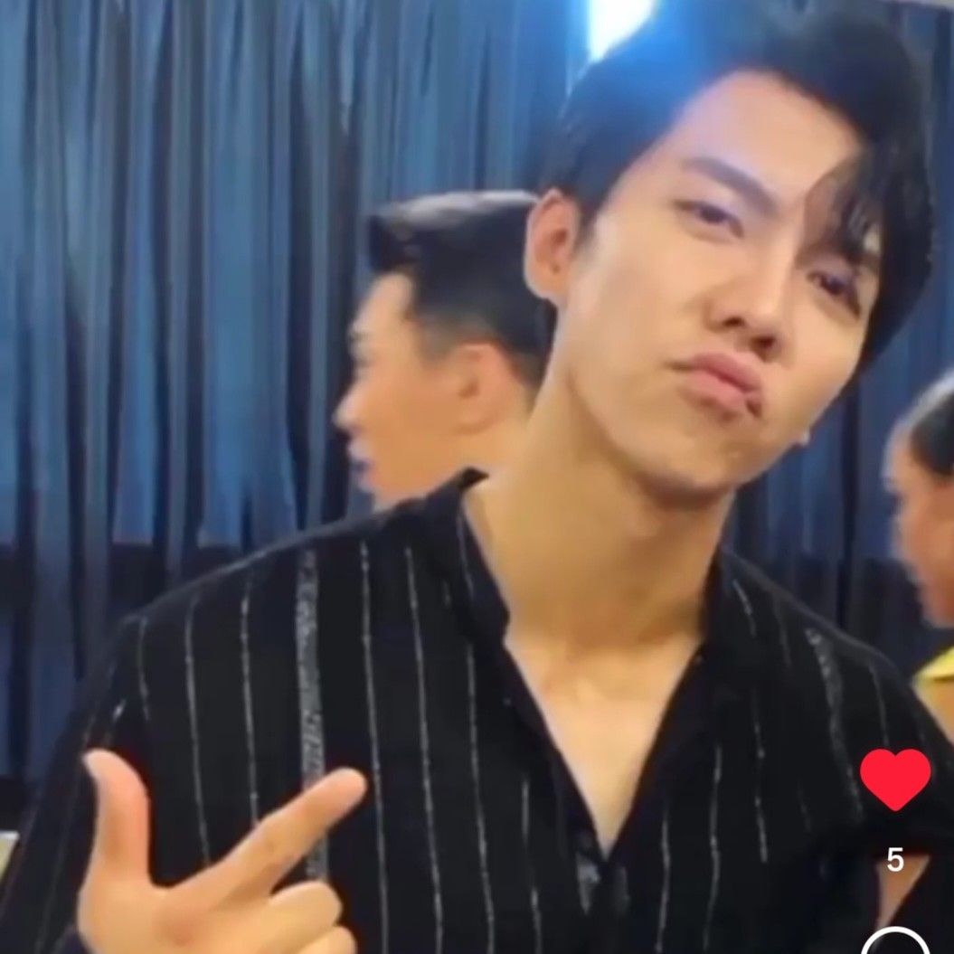 李升基的近期活动照