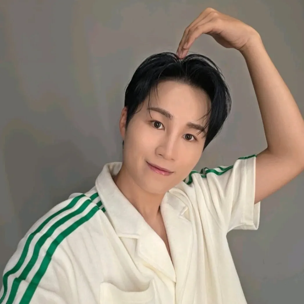 김희재의 비하인드 컷