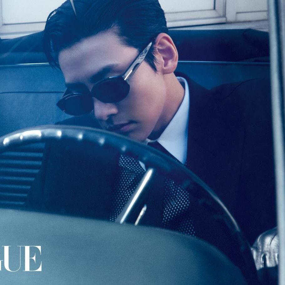 チ・チャンウクの最近の活動ショット