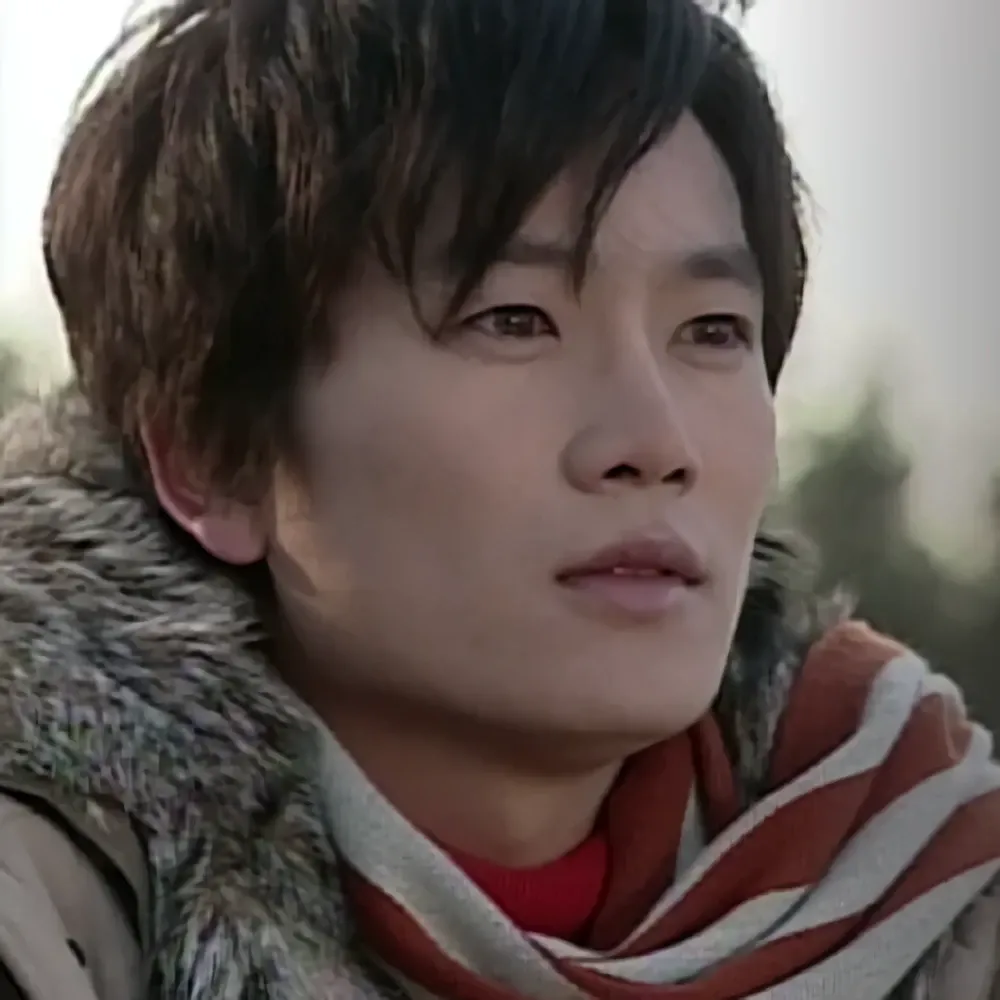 Behind-the-scenes cut of Ji Sung