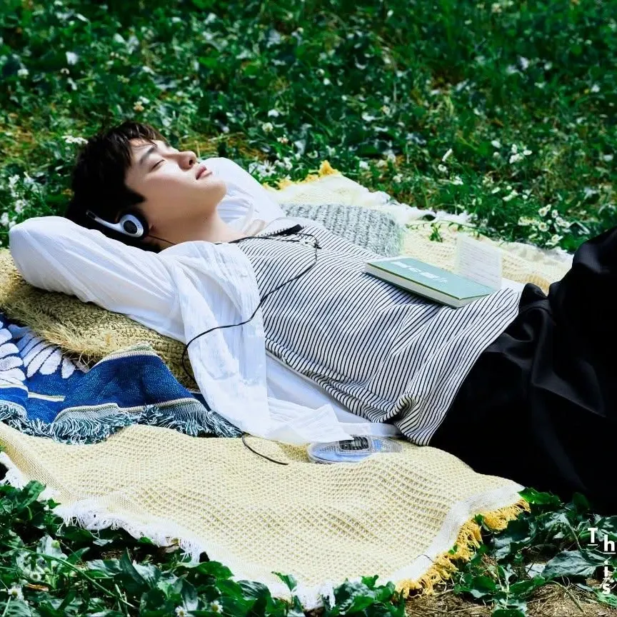 Cuplikan di balik layar dari Doh Kyungsoo (D.O.)