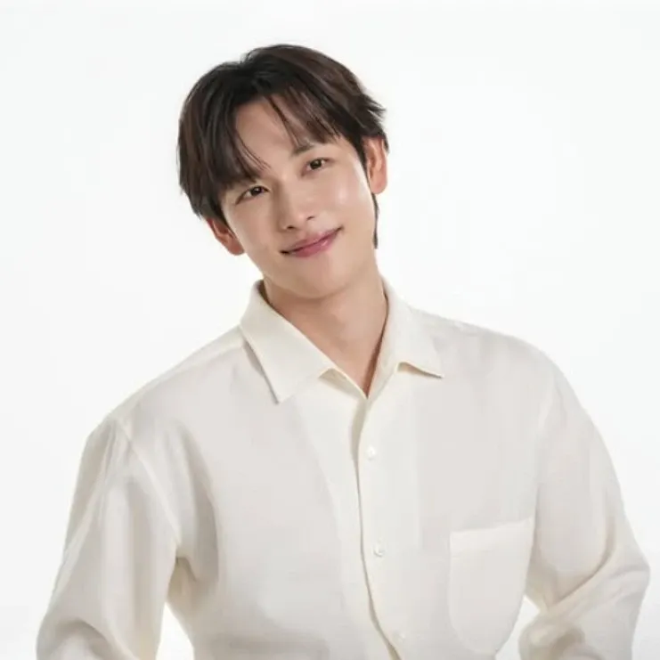 Behind-the-scenes cut of Yim Siwan
