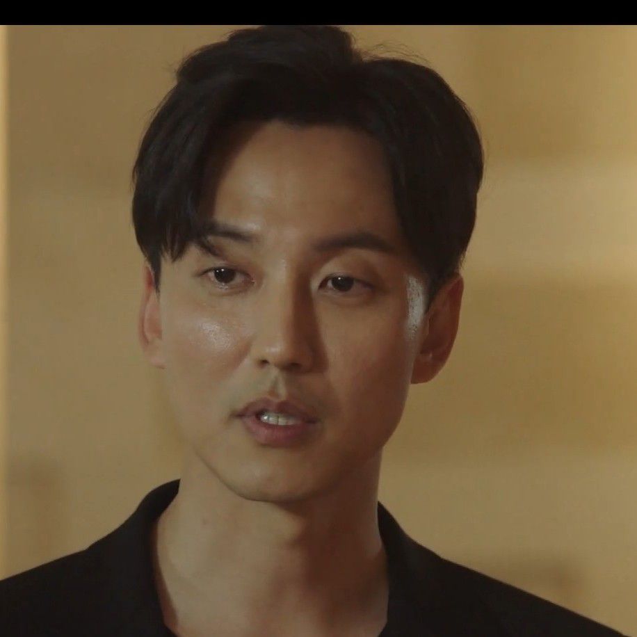 Behind-the-scenes cut of Kim Namgil