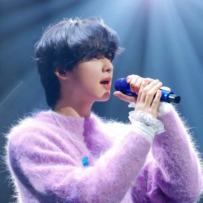 Recent activity shot of Cha Eunwoo