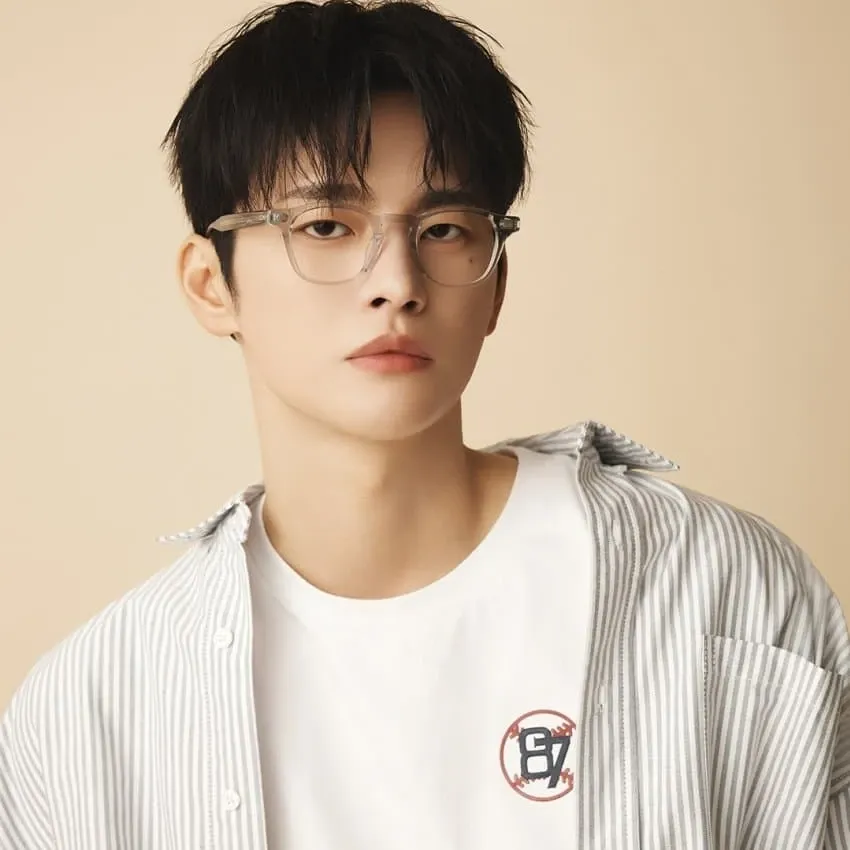 Latest photo of Seo Inguk