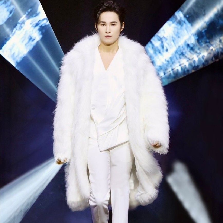 Foto kegiatan terbaru dari Kim Heejae