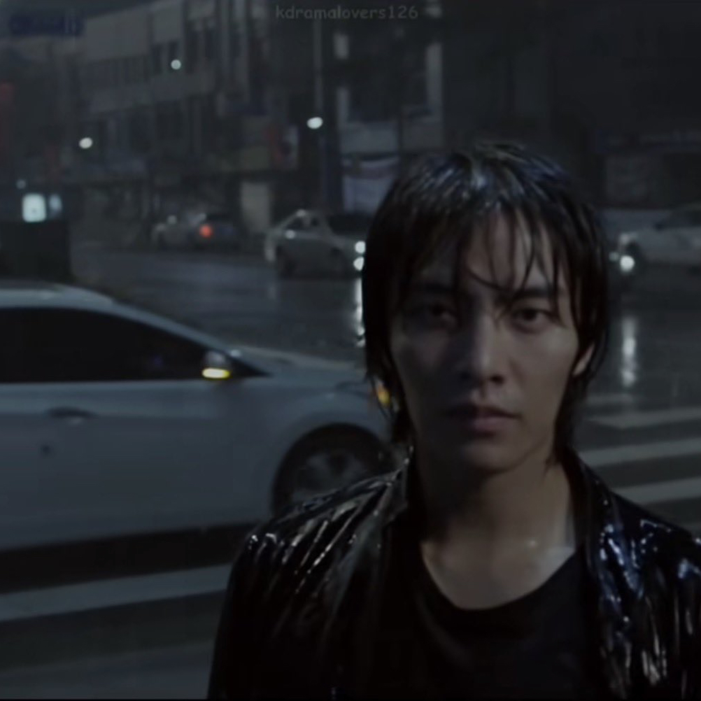 Recent activity shot of Lee Minki