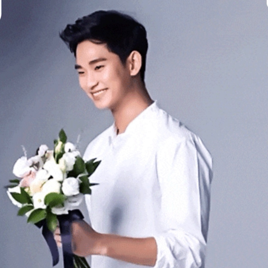 A moment captured by a fan of Kim Soohyun