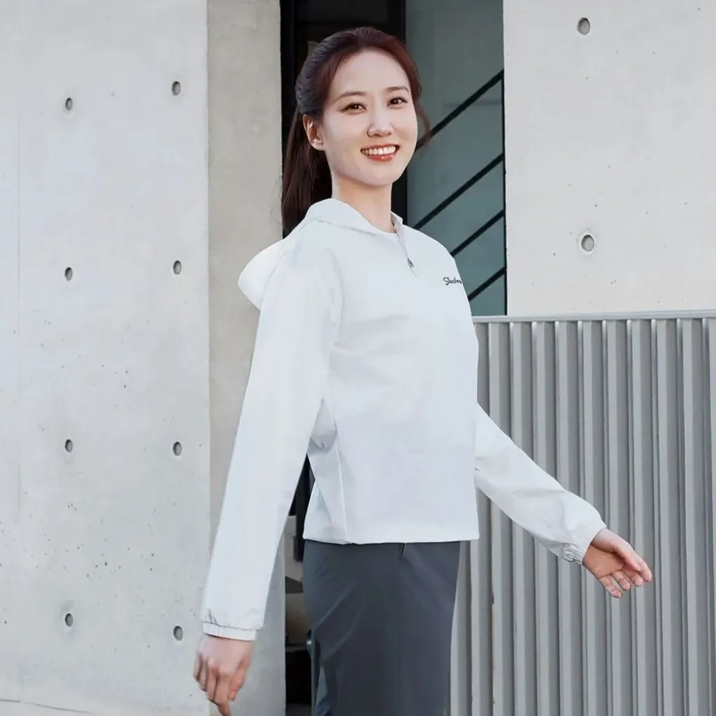 Behind-the-scenes cut of Park Eunbin