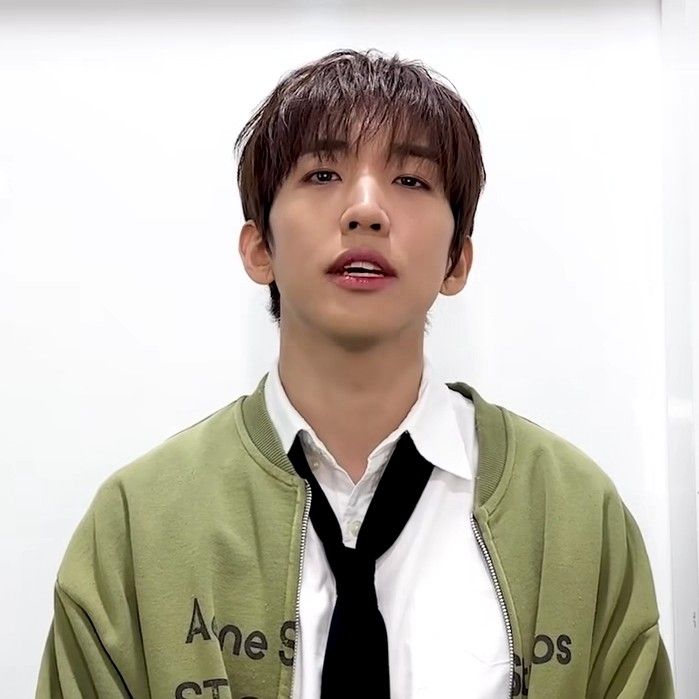 Behind-the-scenes cut of Lee Seungyoon