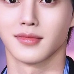 Behind-the-scenes cut of Song Kang