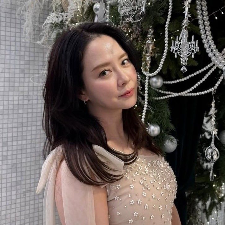 Foto kegiatan terbaru dari Song Jihyo