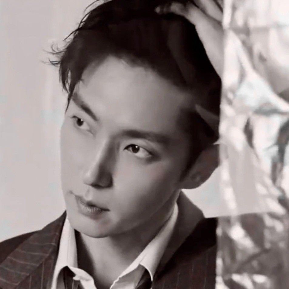 Behind-the-scenes cut of Lee Joongi