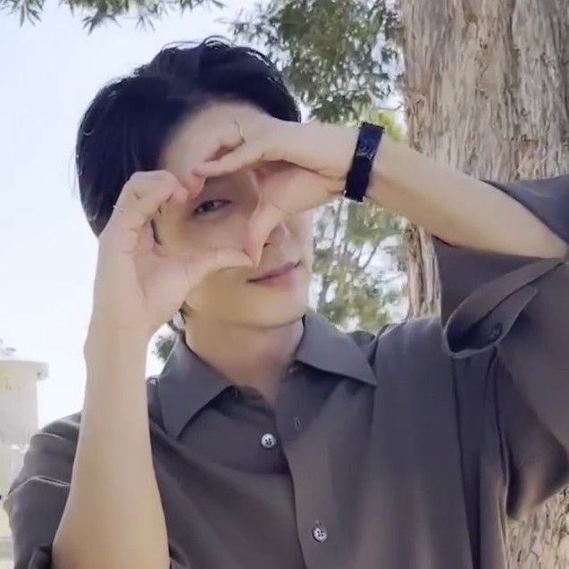 Behind-the-scenes cut of Lee Joongi