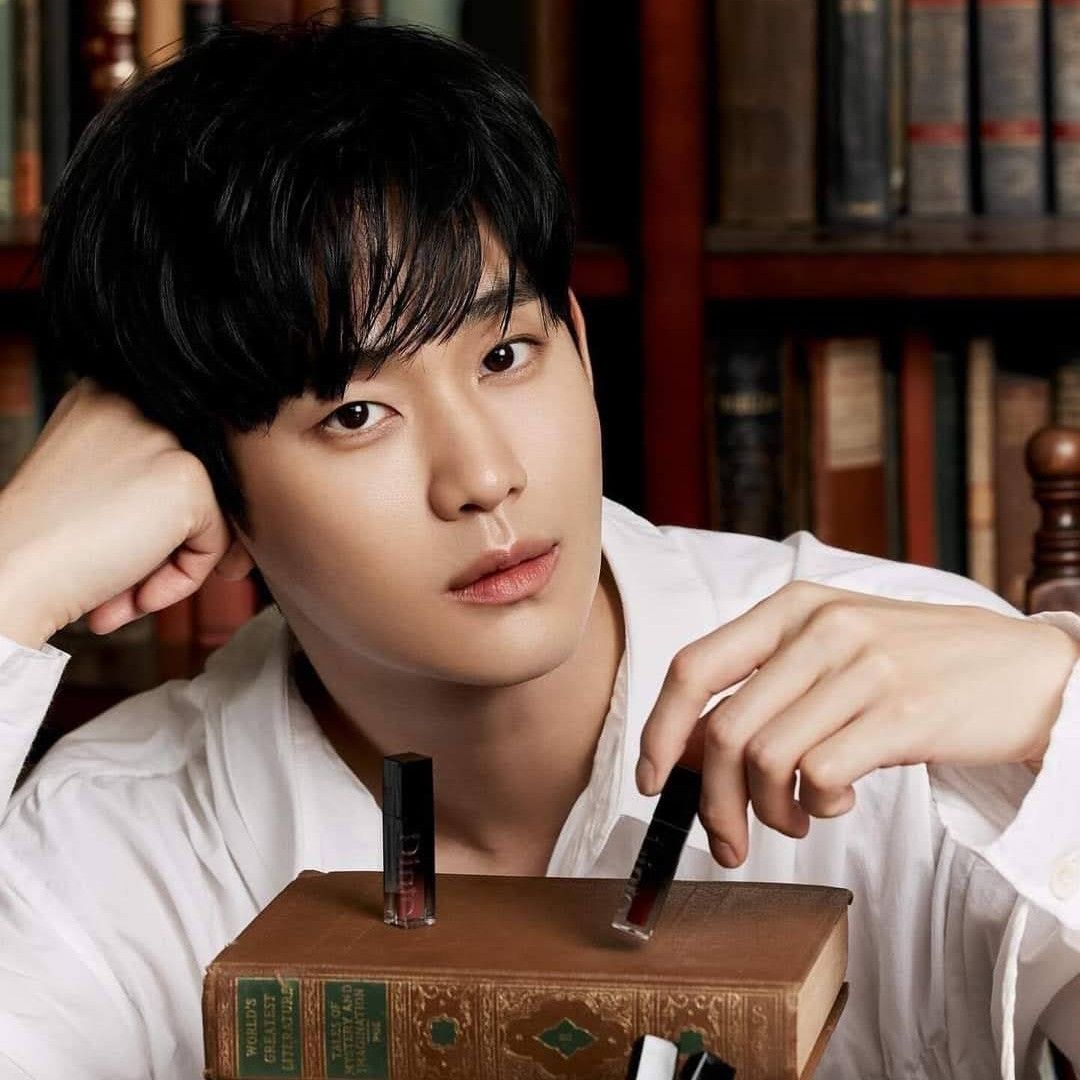 A moment captured by a fan of Kim Soohyun