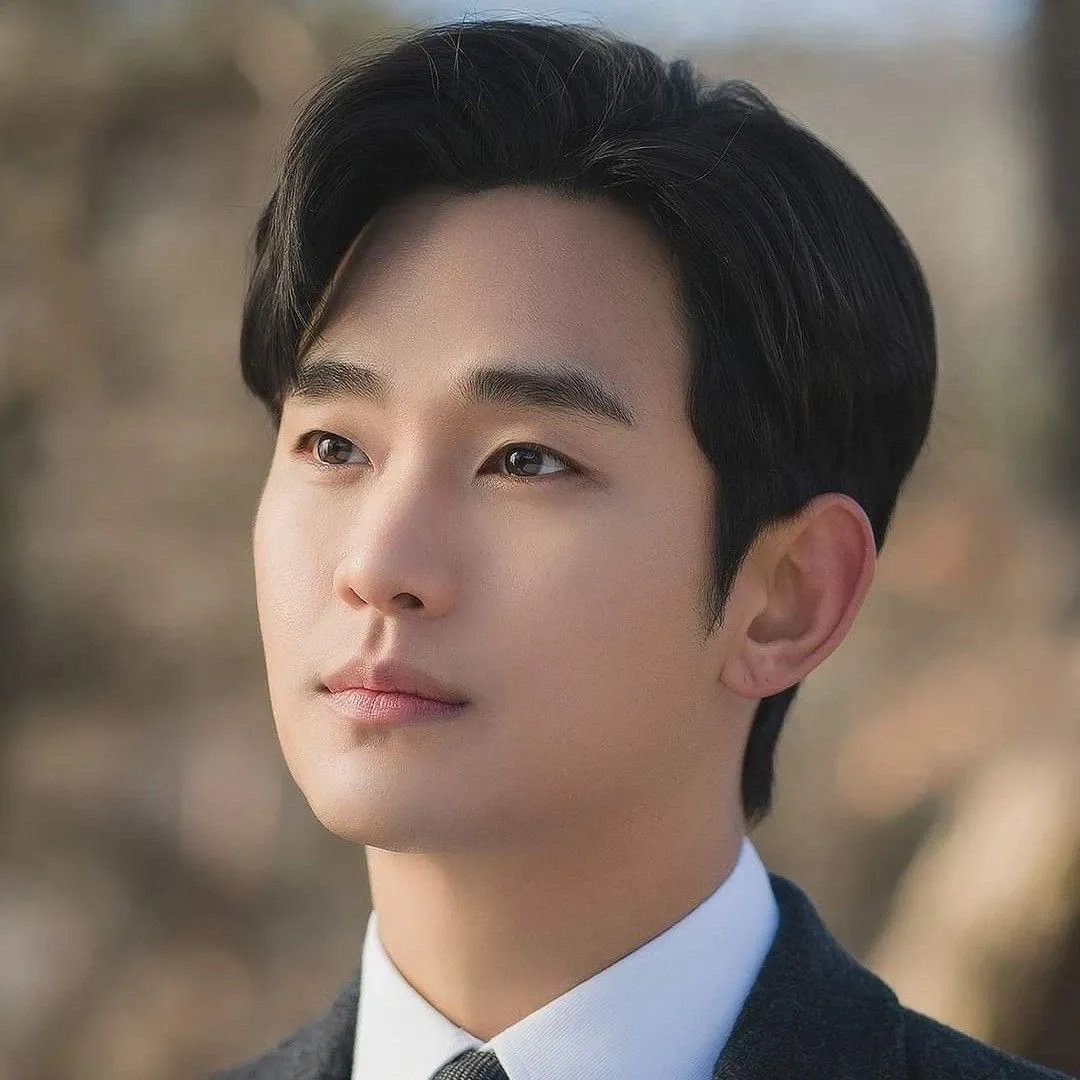 Behind-the-scenes cut of Kim Soohyun