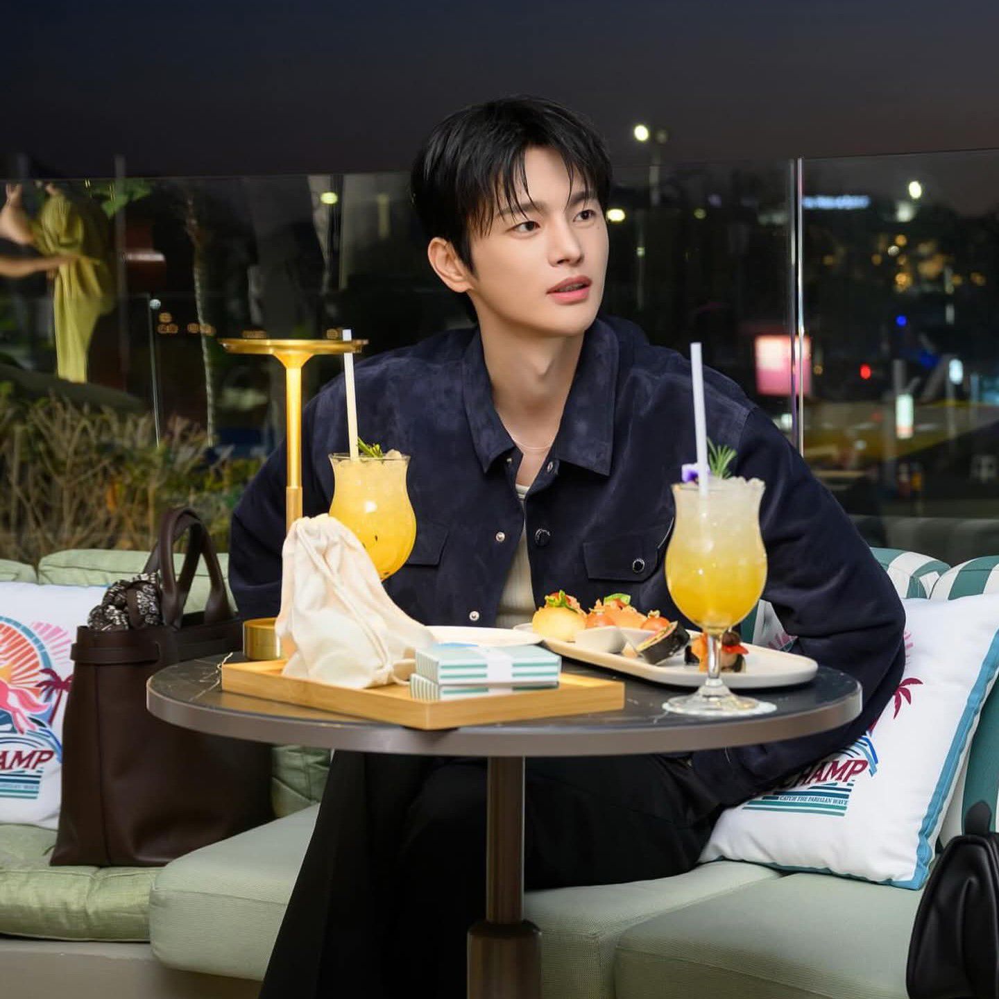 서인국의 비하인드 컷