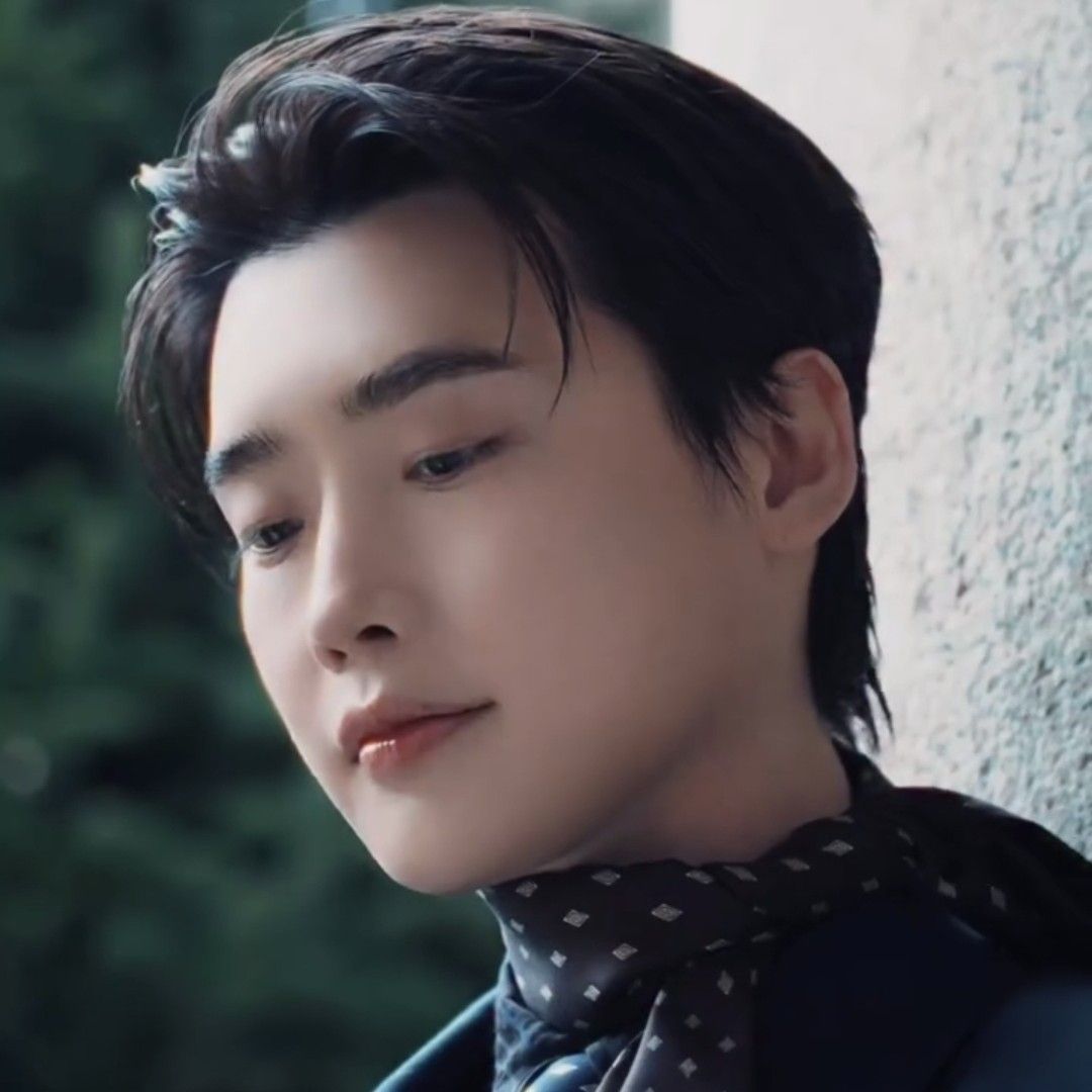 Behind-the-scenes cut of Lee Jongsuk