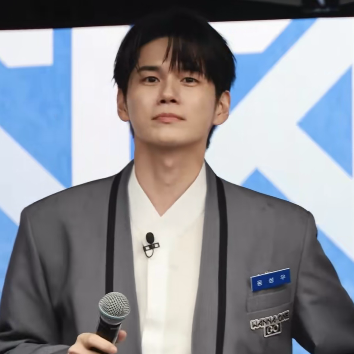 邕圣祐的最新照片