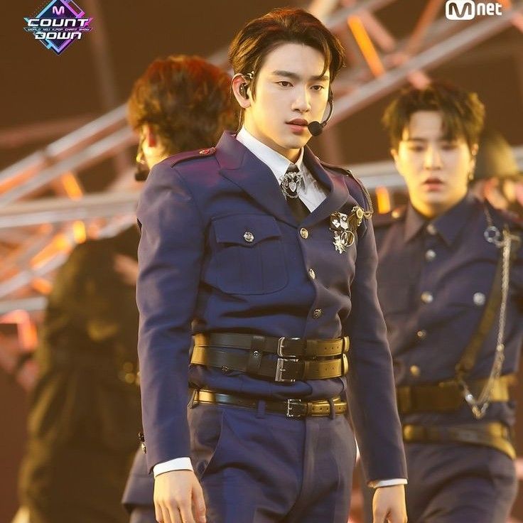 粉絲拍下的朴珍榮瞬間