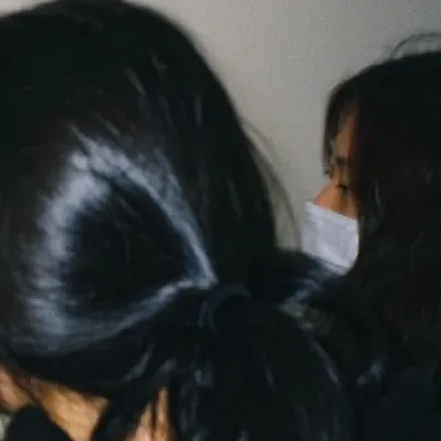 Behind-the-scenes cut of Bona