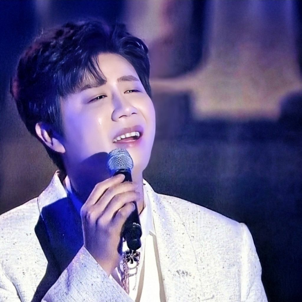 Recent activity shot of Jin Haesung