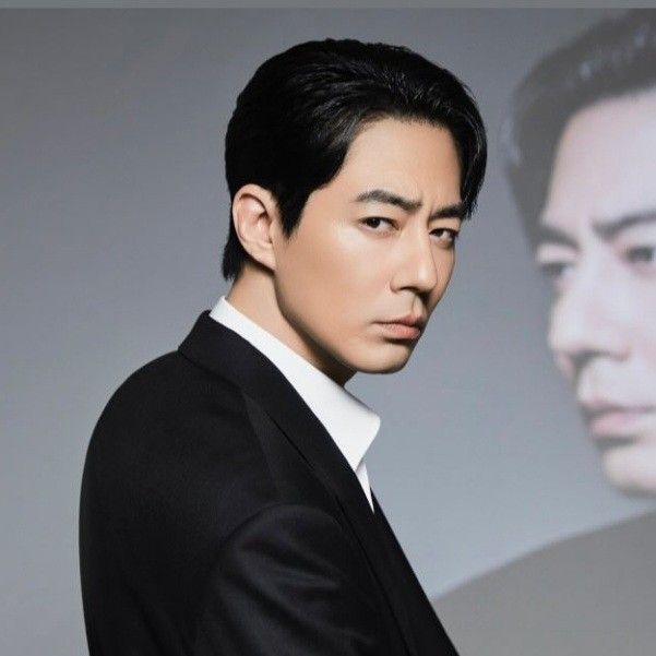 Behind-the-scenes cut of Jo Insung