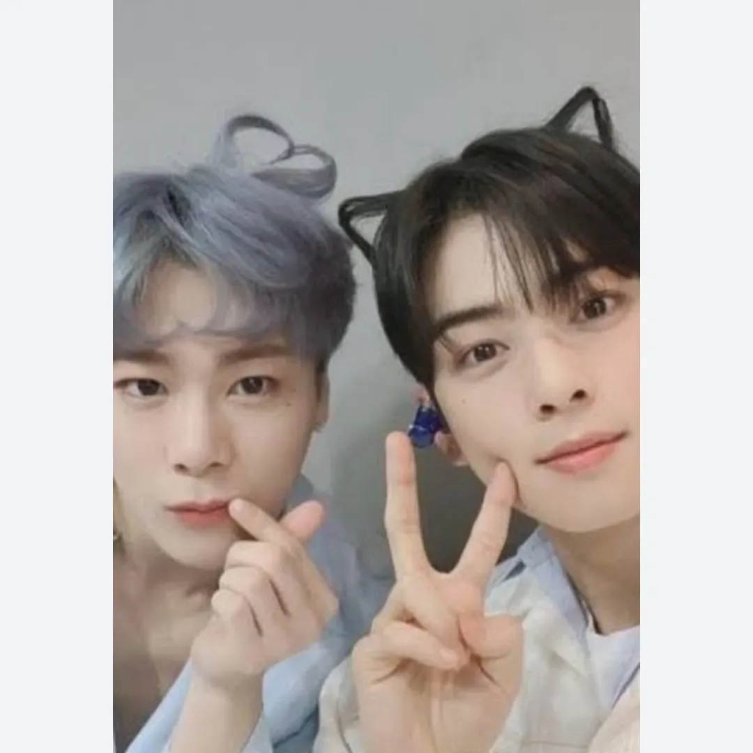 Latest photo of Cha Eunwoo