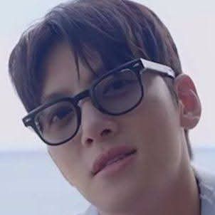 粉絲拍下的池昌旭瞬間