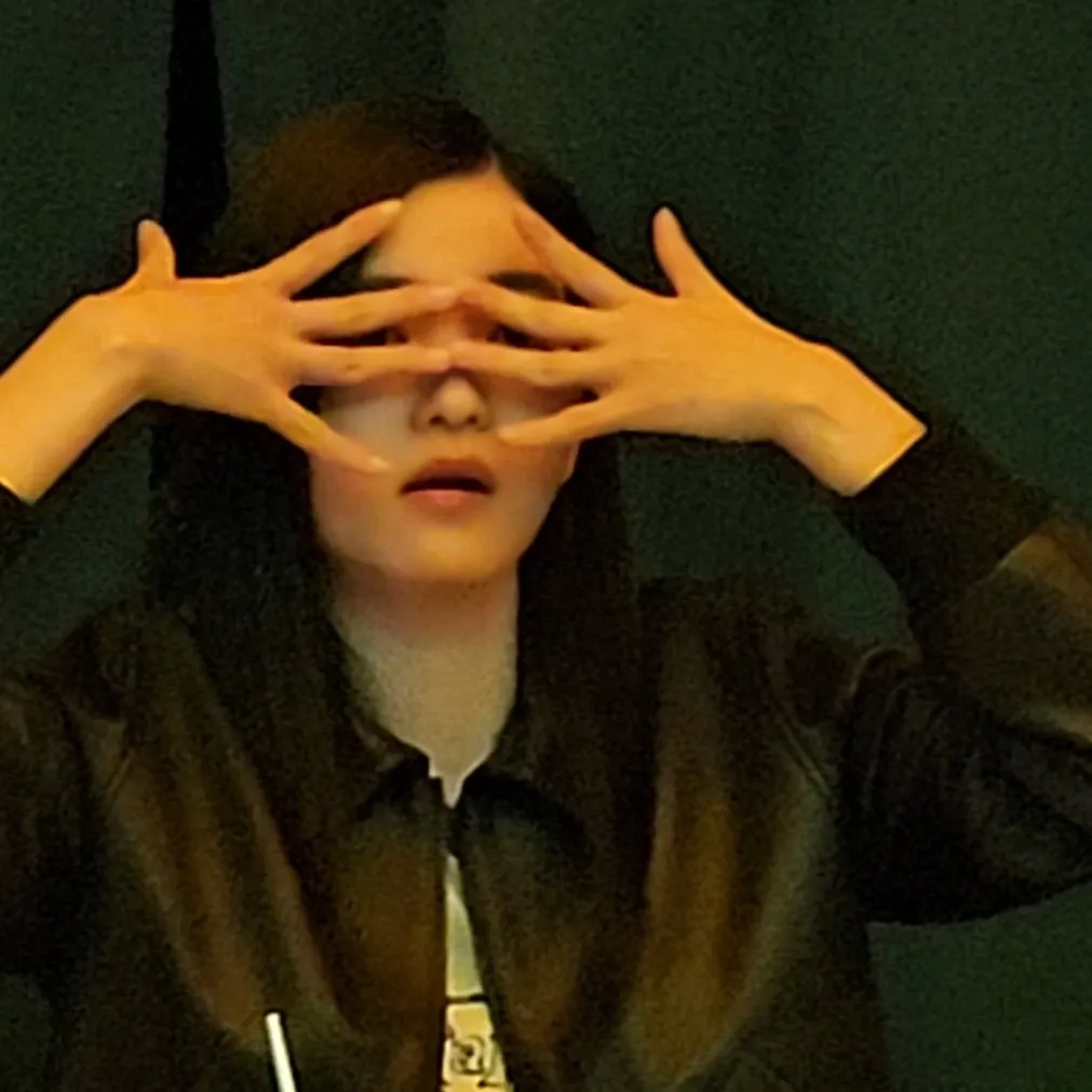 Behind-the-scenes cut of Kim Taeri
