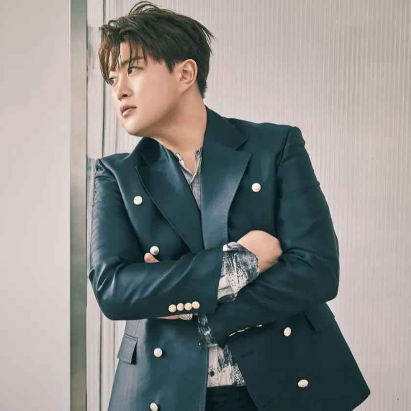 Latest photo of Kim Hojoong